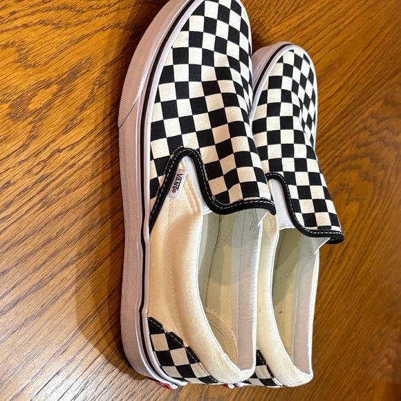 Vans Checkered Slip-On Sneakers in Black and White - Picture 2 of 2